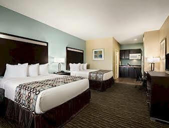 Days Inn Pearsall Экстерьер фото